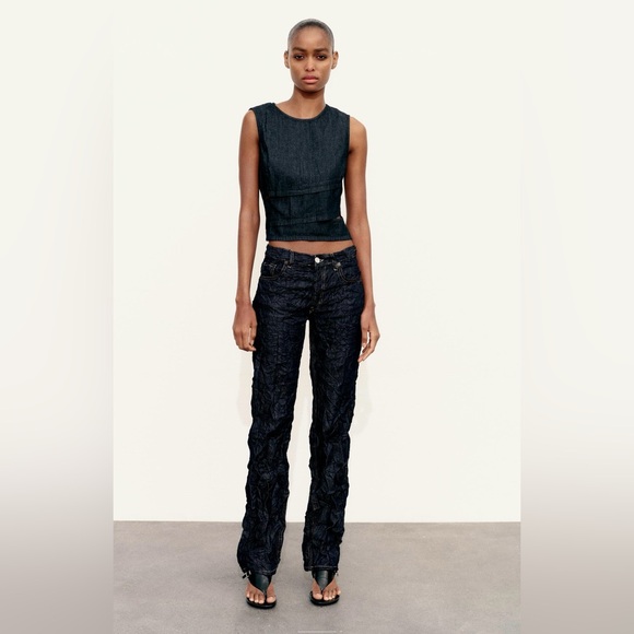 Zara NWT Mid Waist Wrinkle Effect Jeans - Picture 2 of 11